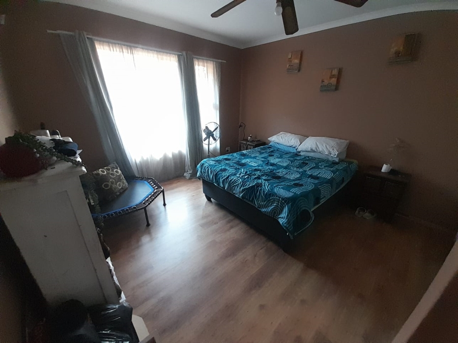 3 Bedroom Property for Sale in Geelhoutpark North West